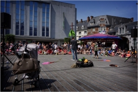 Namur en mai (2017). Les arts forains dans la Capitale wallonne. 