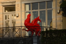 Statue Coq wallon à Namur.